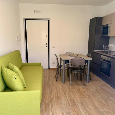 Apartment Gio's House Brolo