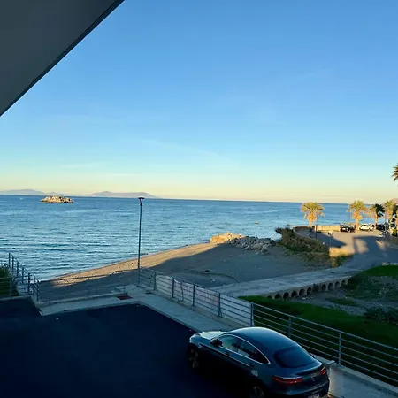 Gio's House Appartamento Brolo