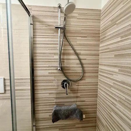 아파트 Gio's House *